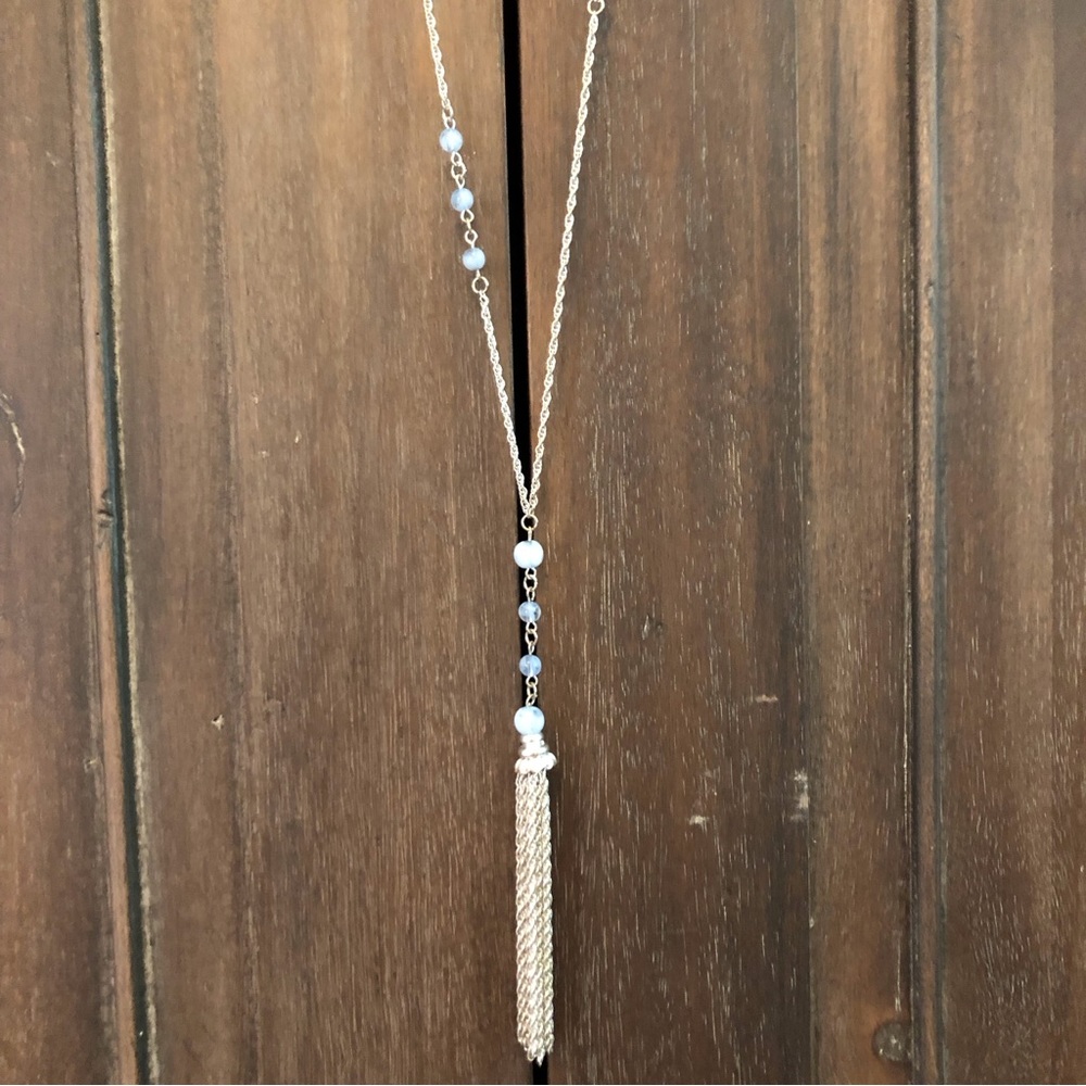 🪅 Banana Republic Silver Tassel Pendant Necklace with Blue Beads - Picture 6 of 9